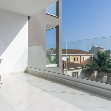 Taupe's 2-bedroom In Appartamento *