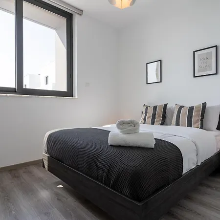 شقة Taupe's 2-bedroom In