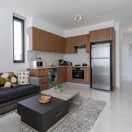 Taupe's 2-bedroom In Apartamento *