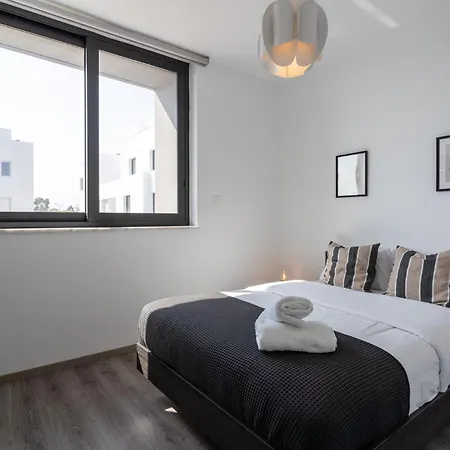Taupe's 2-bedroom In Larnaca